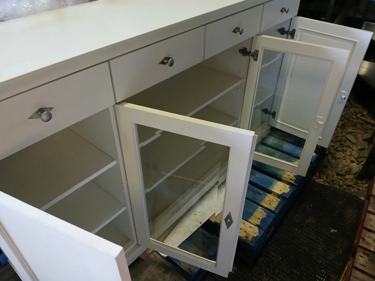 Kitchen cabbinet dresser old style delivered - Image 2