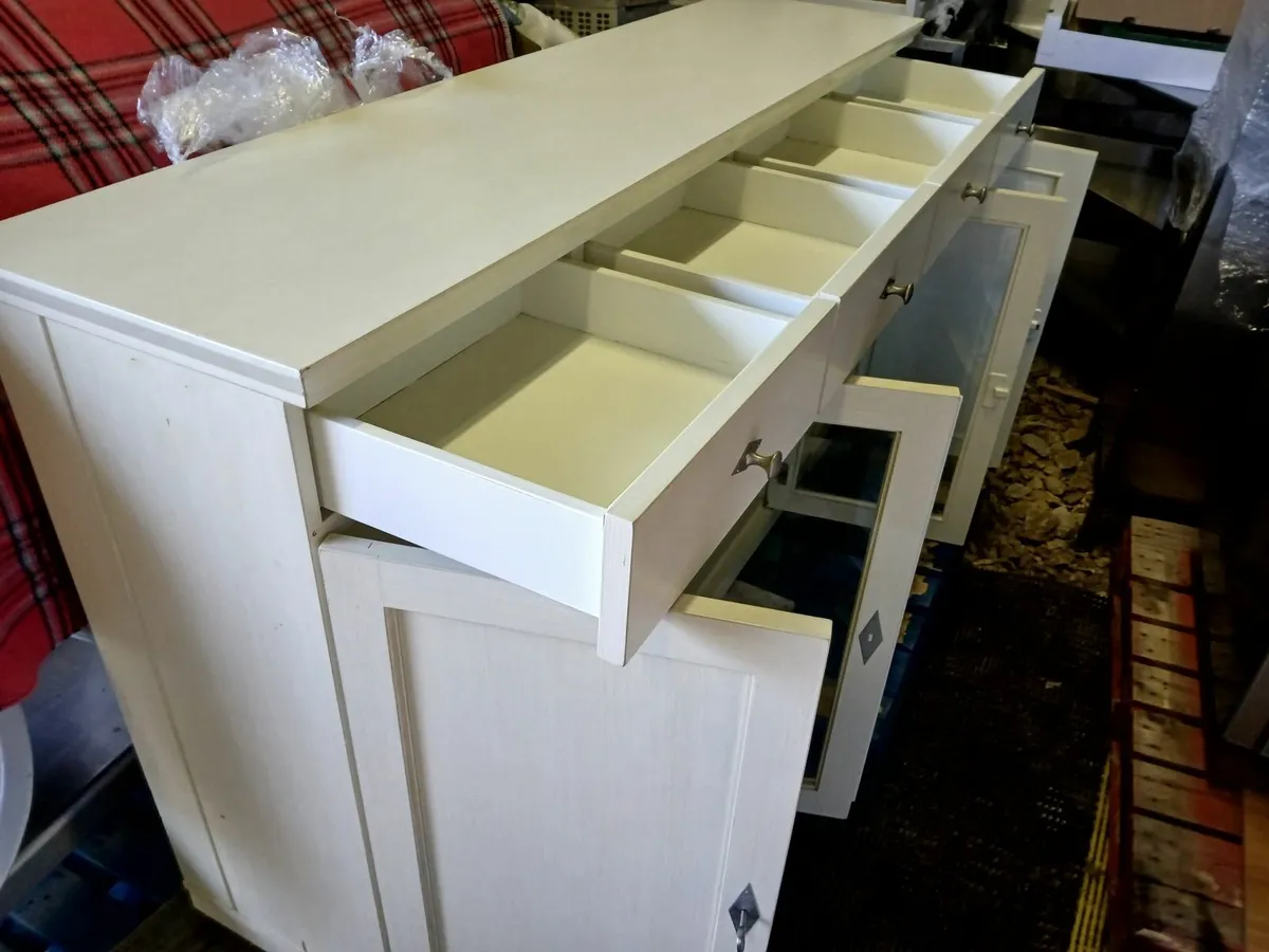 Kitchen cabbinet dresser old style delivered - Image 3