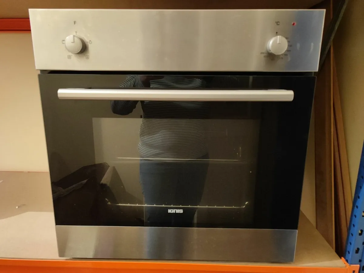 Oven - Image 1