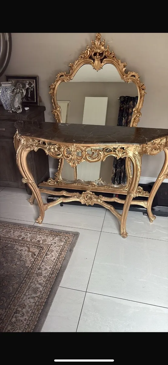 Console table - Image 1