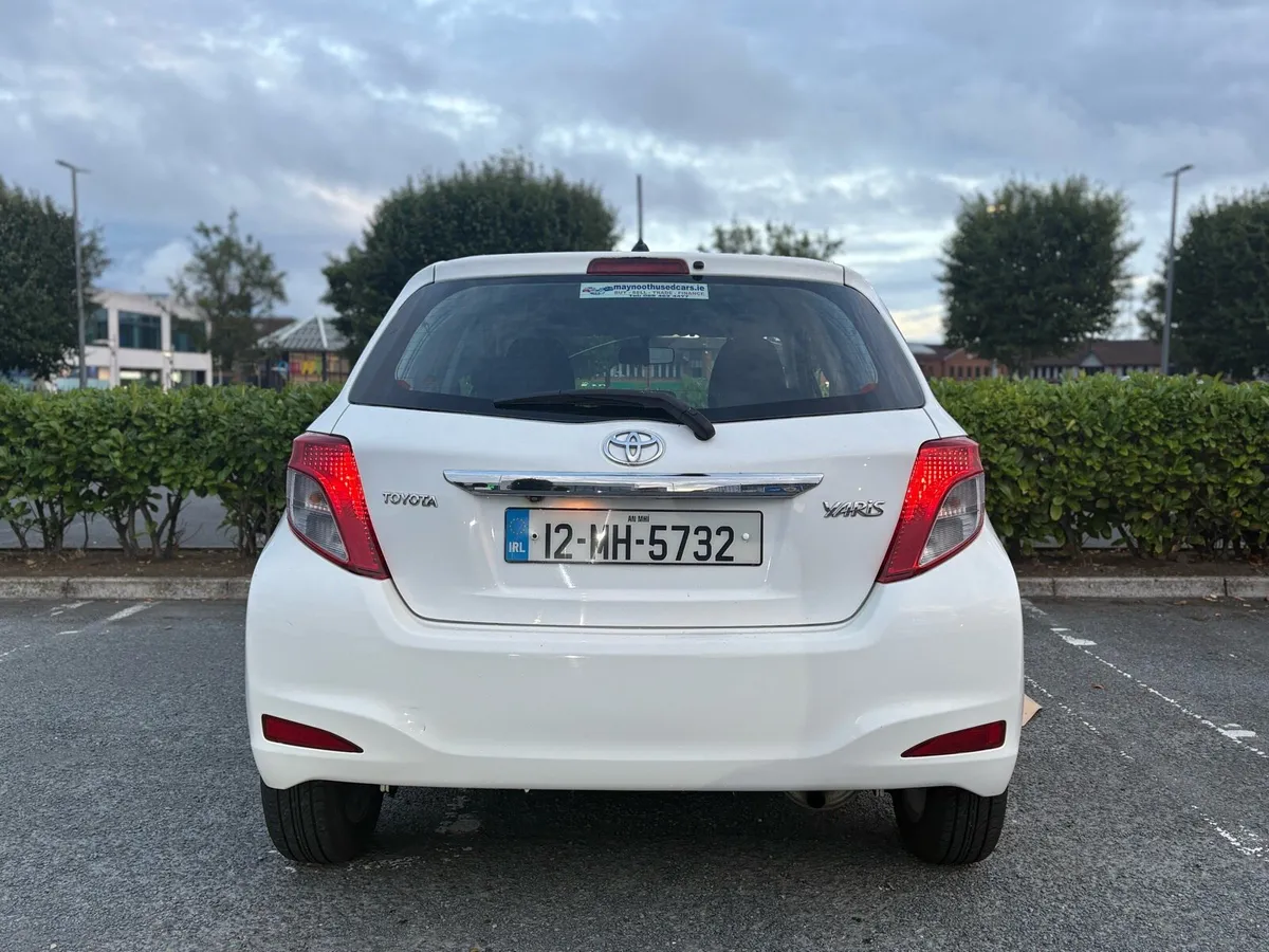 TOYOTA YARIS - Image 4