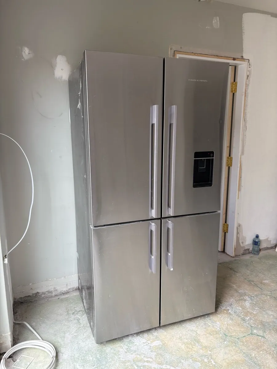 Fisher & Paykel fridge freezer - Image 2