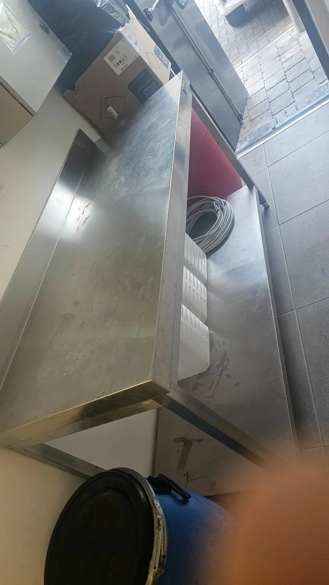 stainless steel table with shelf - Image 1