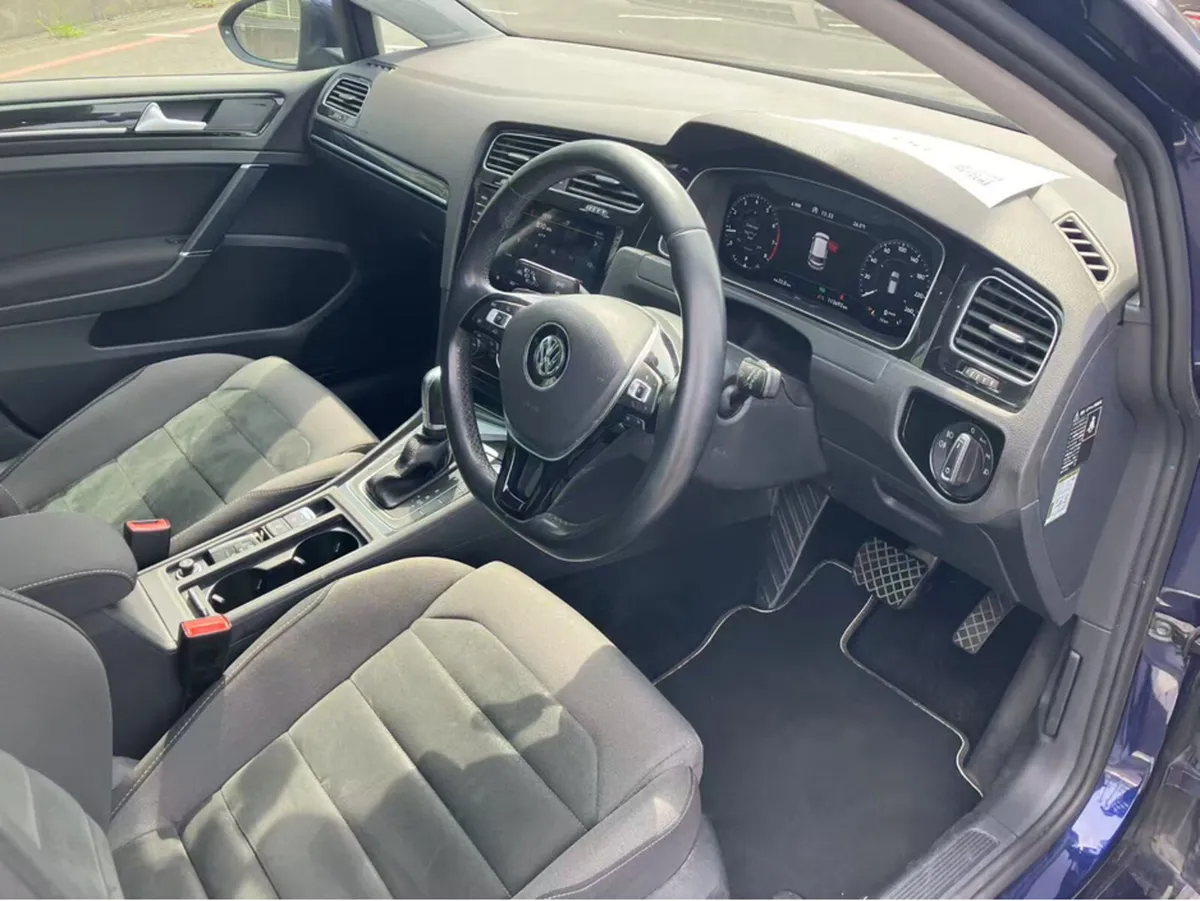 Volkswagen Golf HIGHLINE DIGITAL DASH 1.4 PETROL A - Image 4