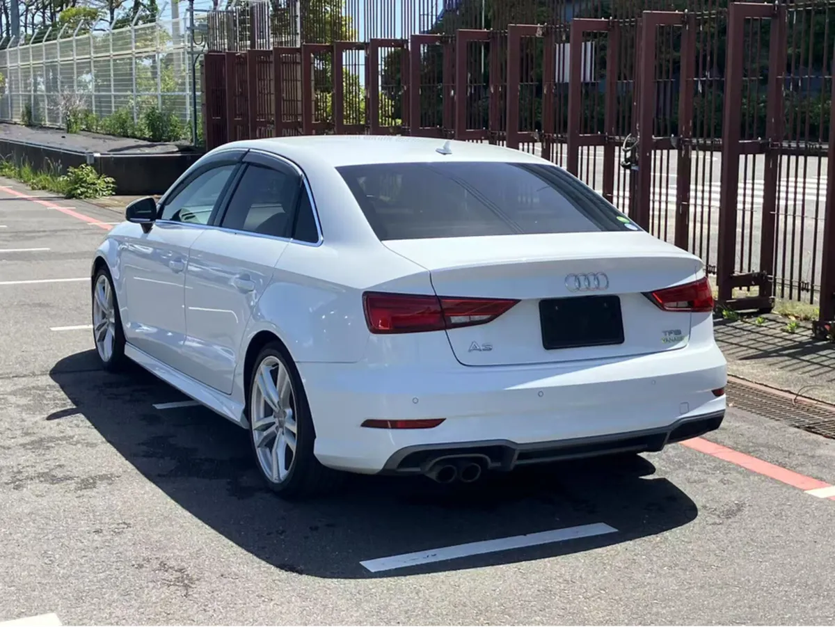 Audi A3 S-LINE 1.4 PETROL AUTOMATIC SALOON - Image 2