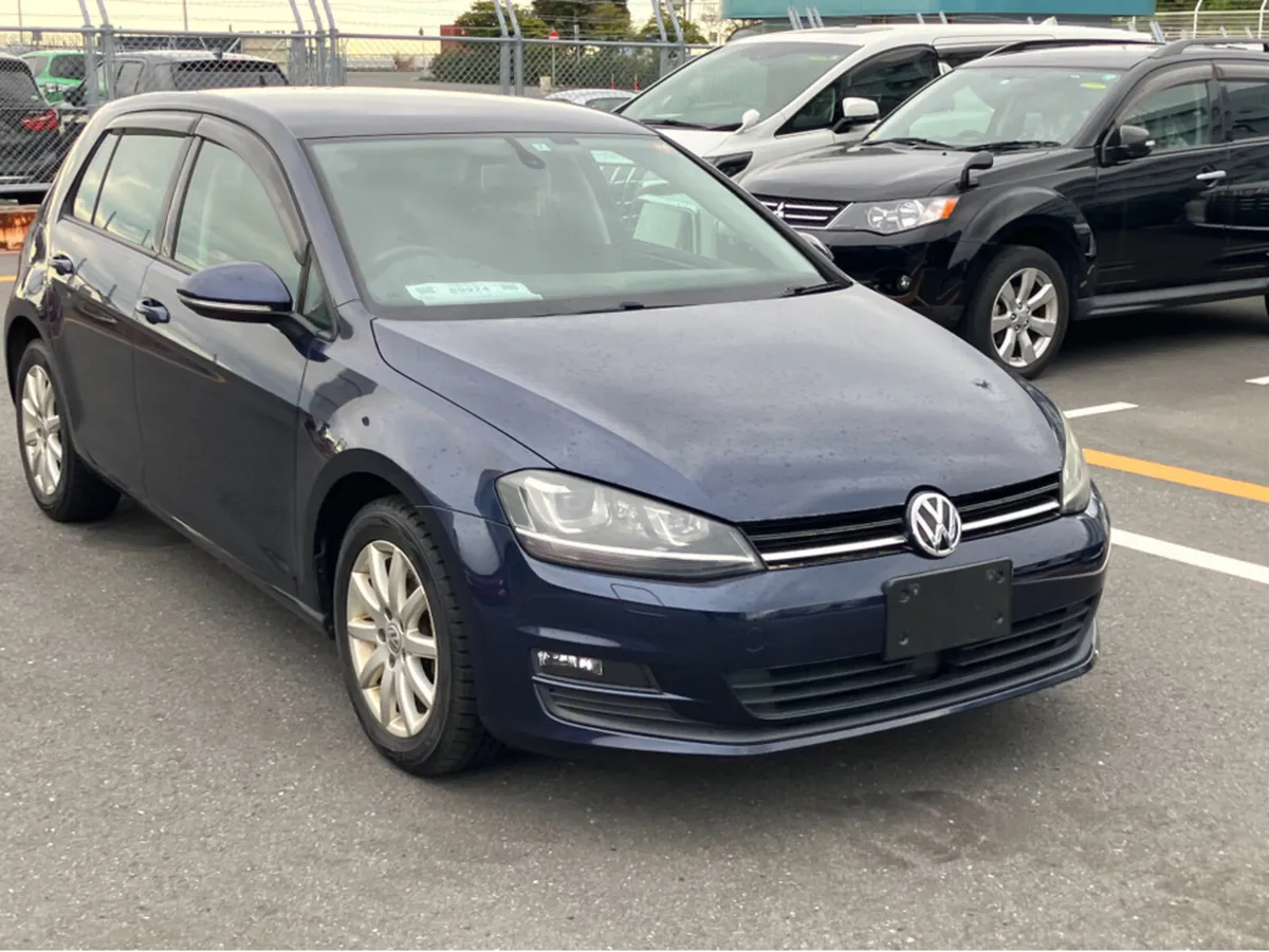 Volkswagen Golf COMFORTLINE 1.2 PETROL 5DR AUTOMAT - Image 2