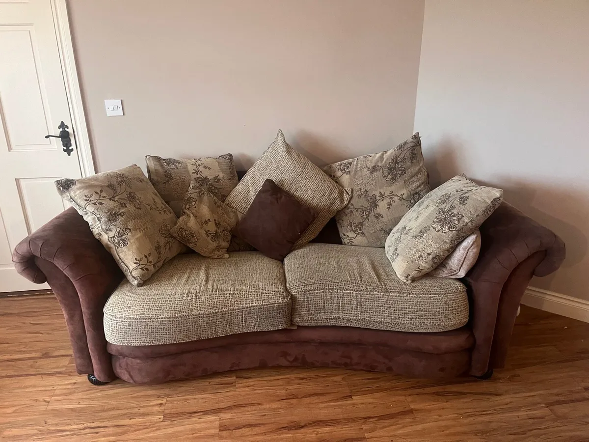 3 -2 and 1 seater - Image 1