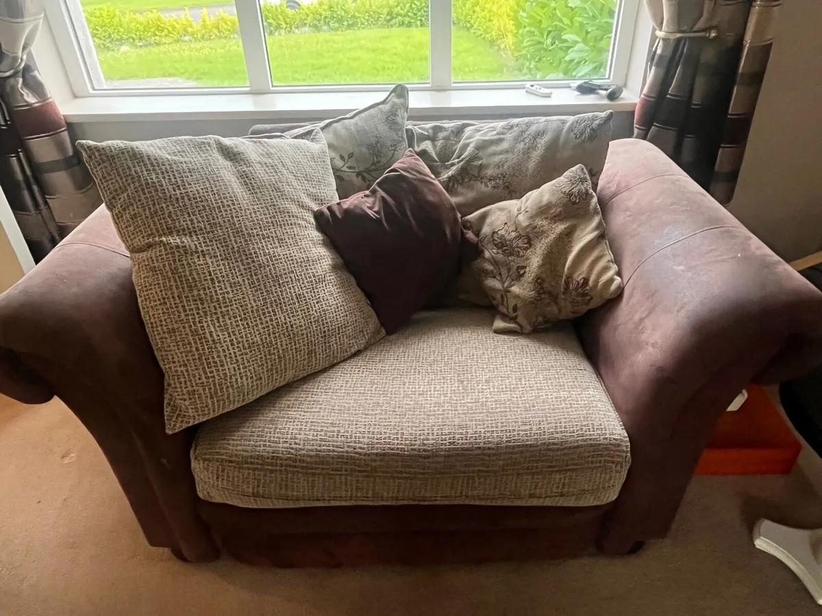 3 -2 and 1 seater - Image 2
