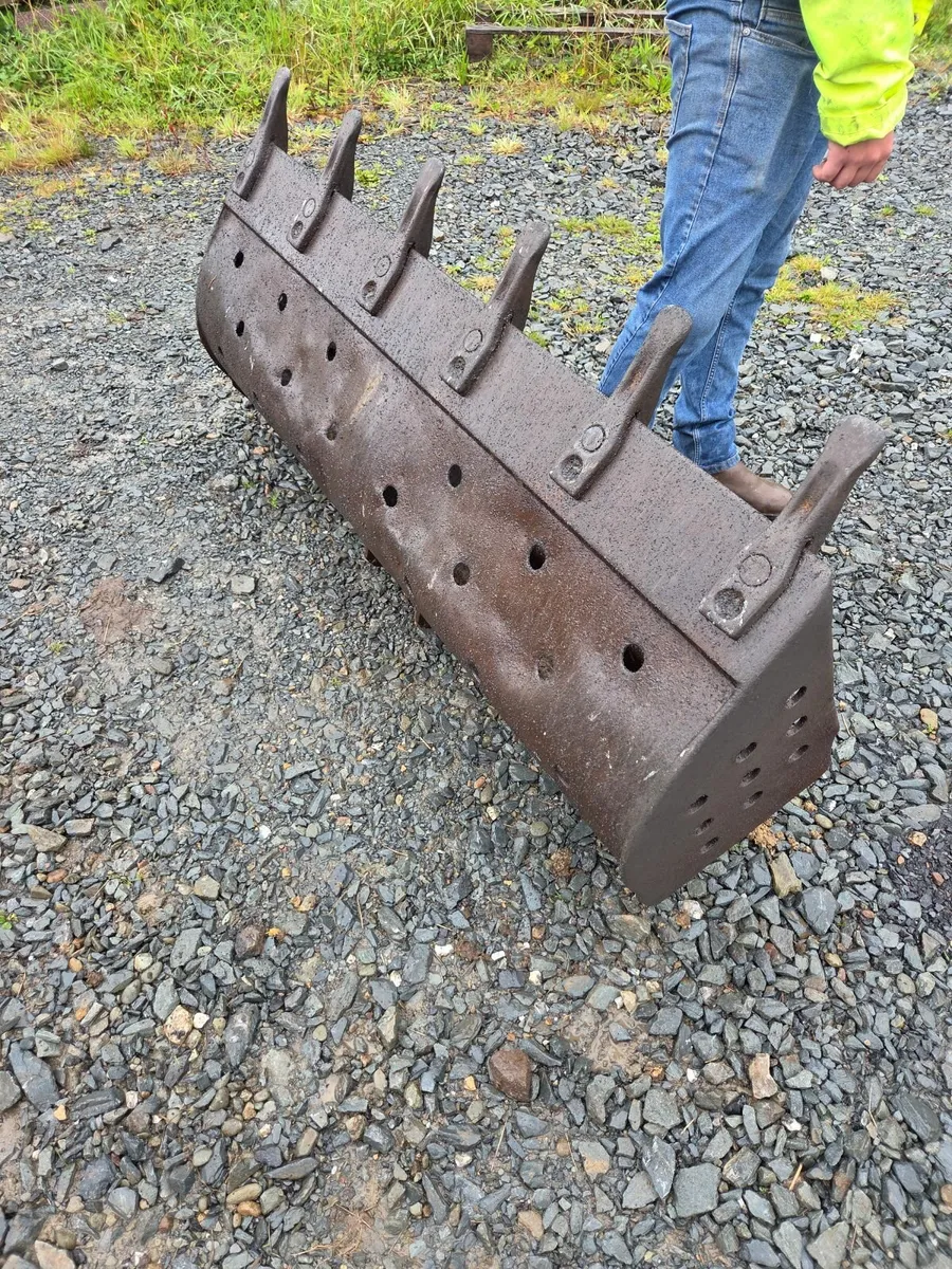 ### Ditching bucket 45mm pins ### - Image 4