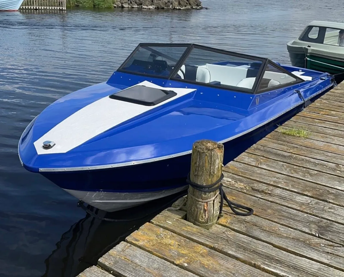 Speedboat - Image 1