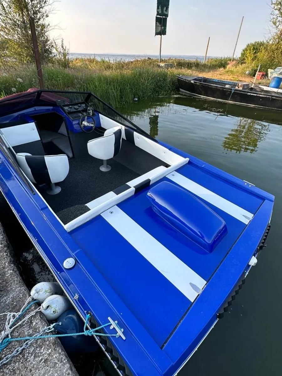 Speedboat - Image 3