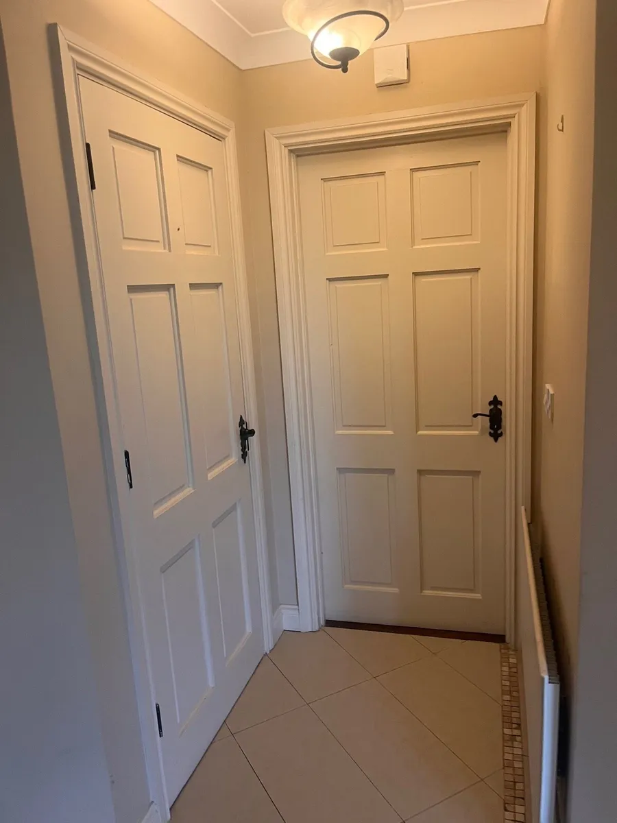 10 internal doors for sale in good condition - Image 2