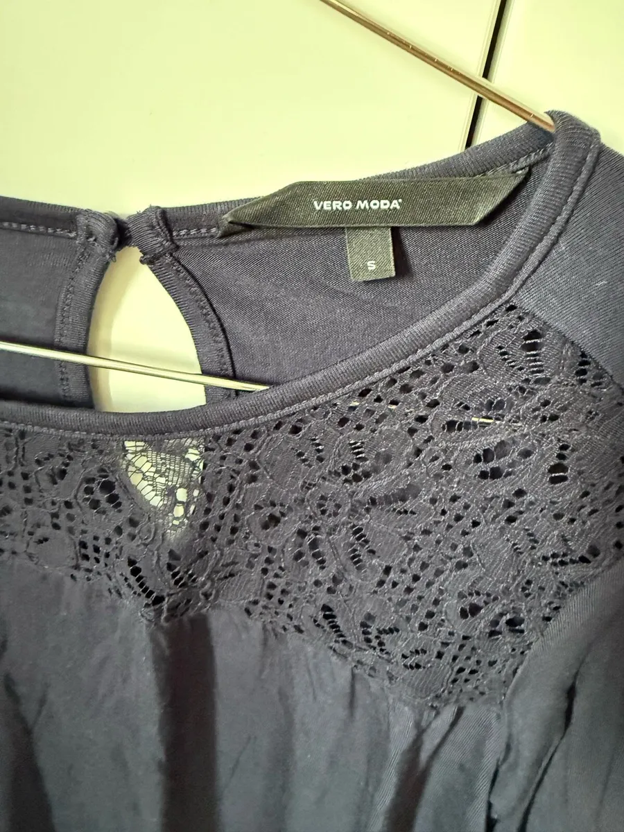 Vero Moda ladies women top blouse, mint condition - Image 2