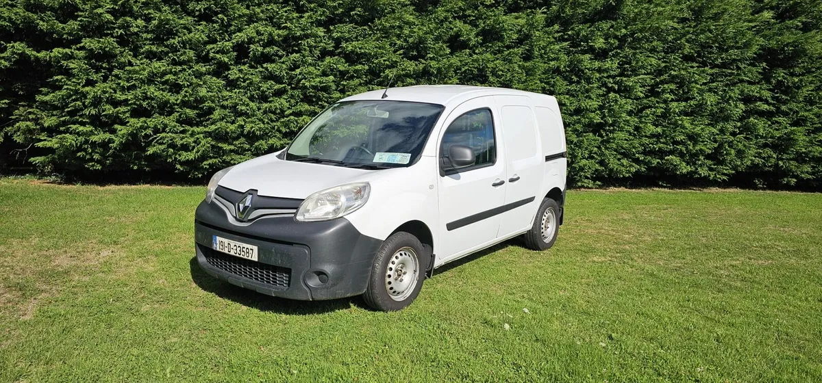 Renault Kangoo Van  comes with 1 year doe - Image 1