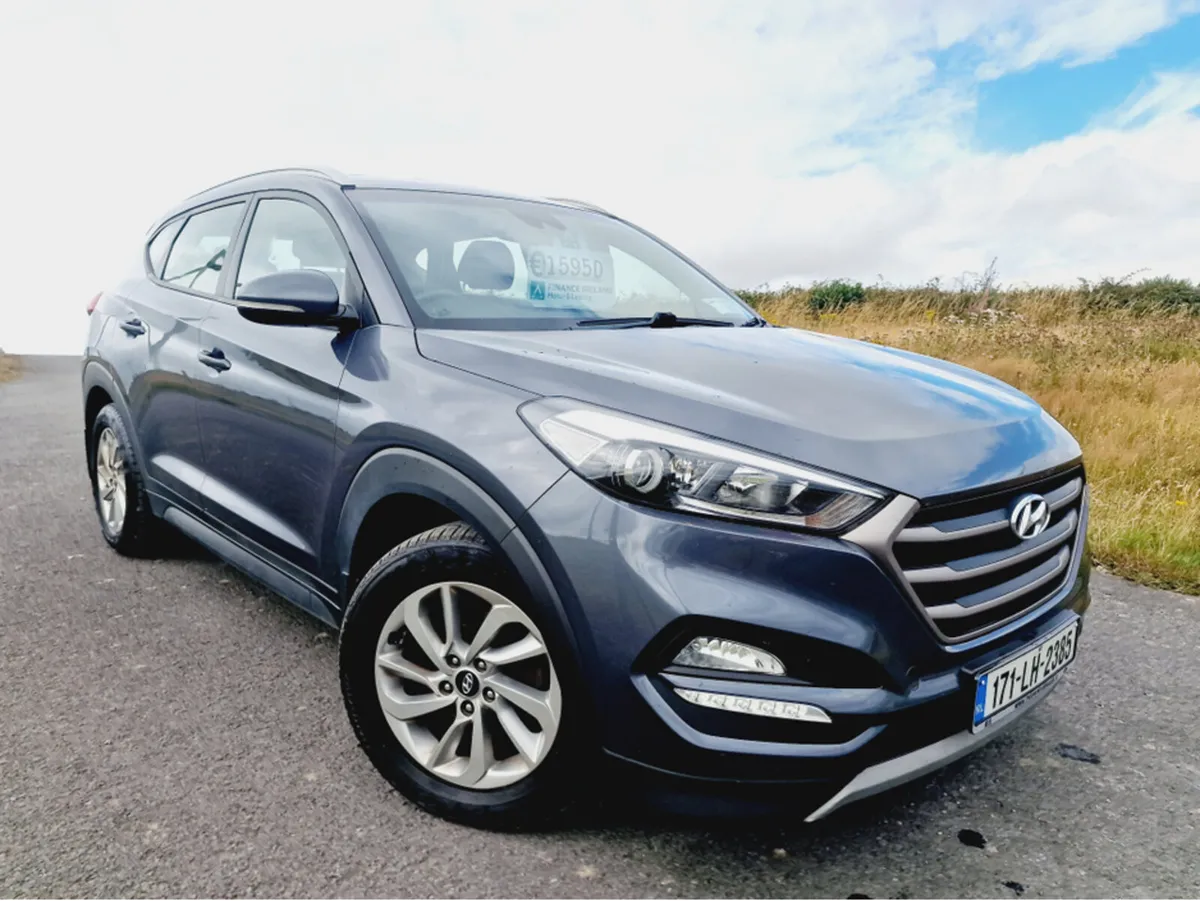 Hyundai Tucson 1.7 CRDI SE NAV BL/DR 5 5DR - Image 1
