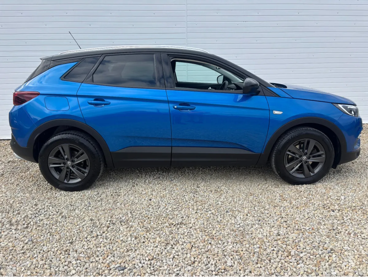 Opel Grandland X SRI 1.5 130PS -DSL-6SP - Image 3