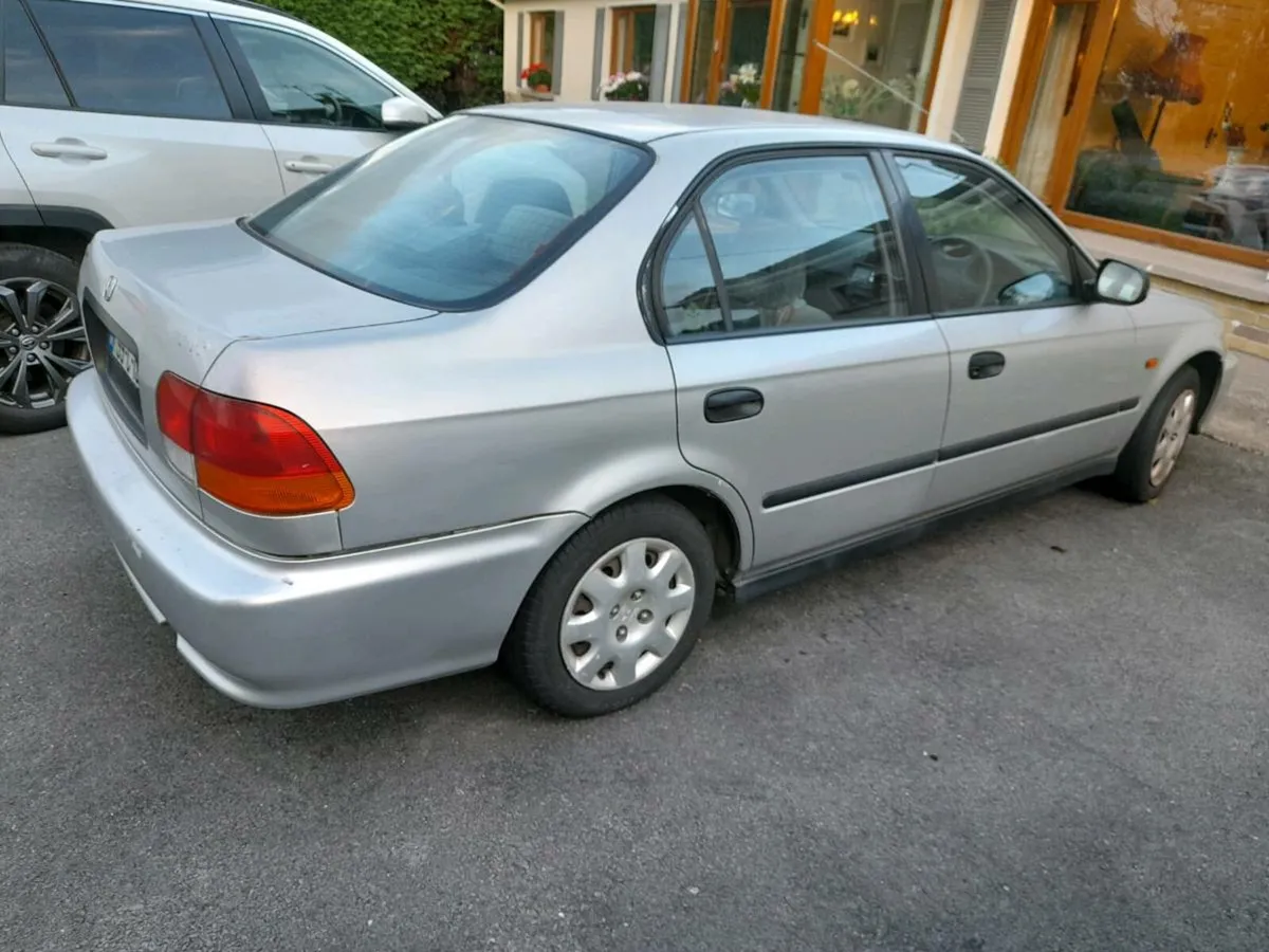 Honda Civic Saloon 1999 - Image 2