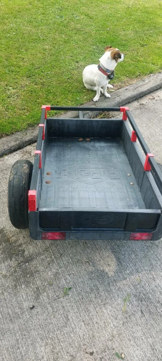 Berg Trailer - Image 1
