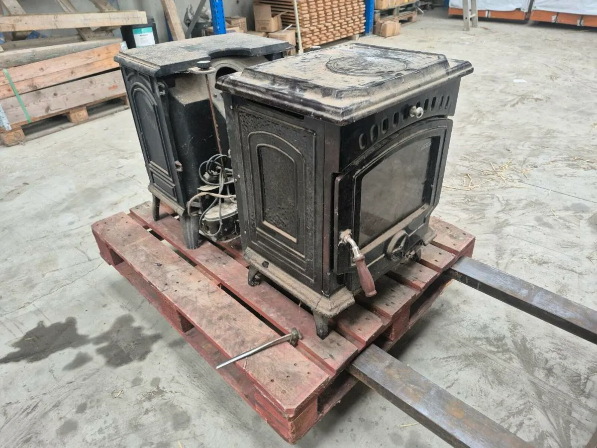 Oil stoves - Image 1