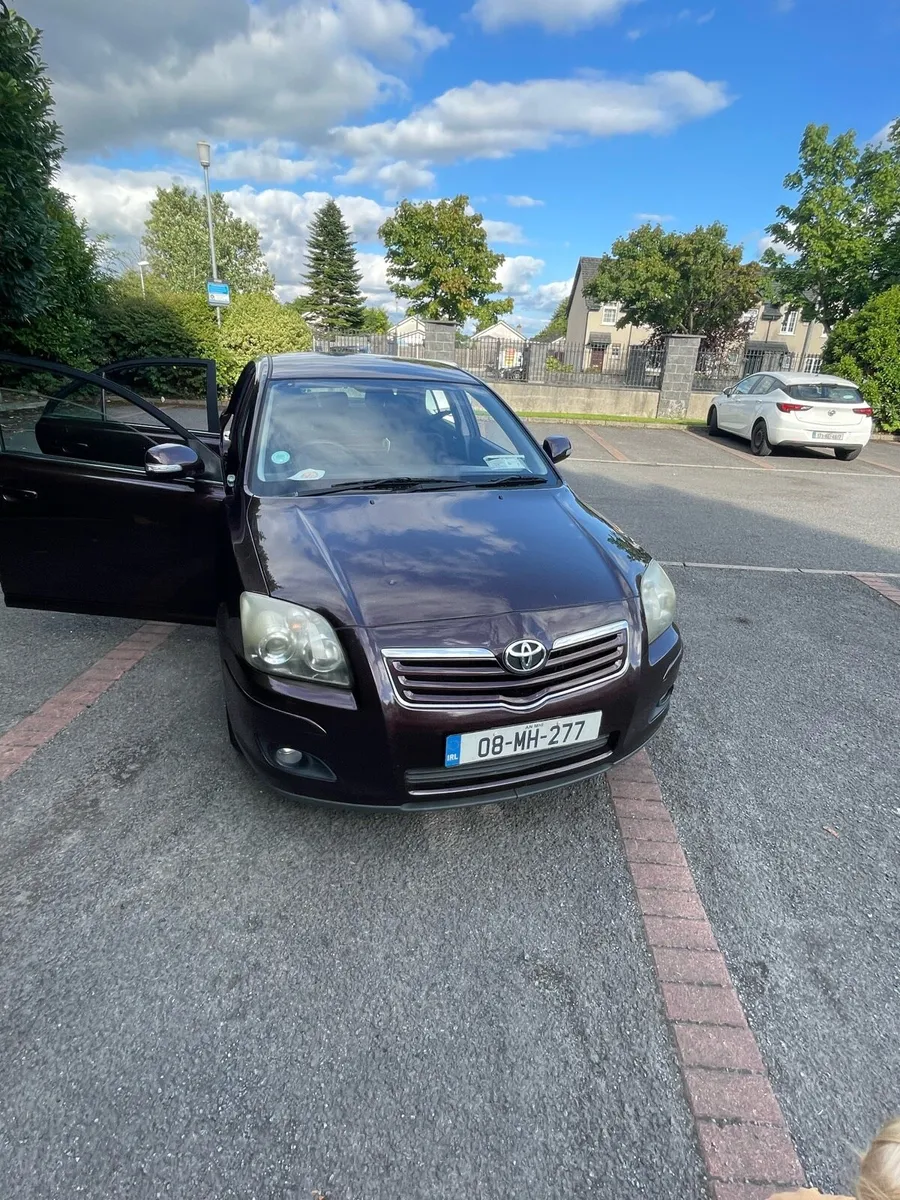 Toyota Avensis 1.6 - Image 1