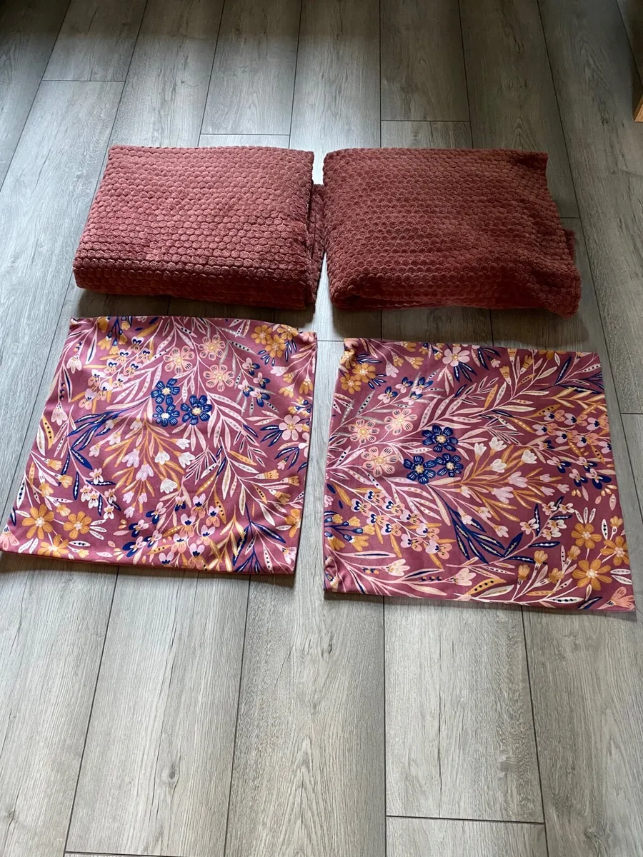 Throws and cushion covers