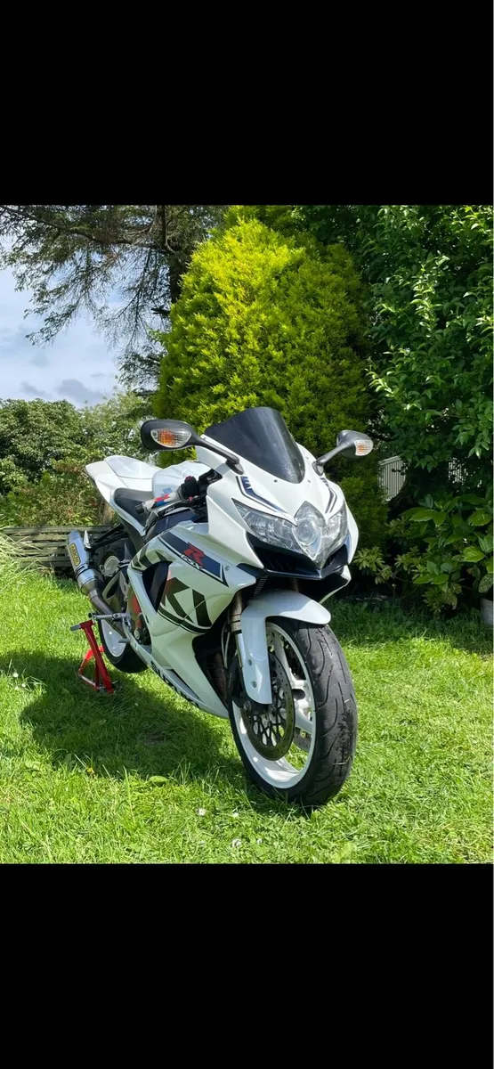 Suzuki Gsxr 600 k8 - Image 2