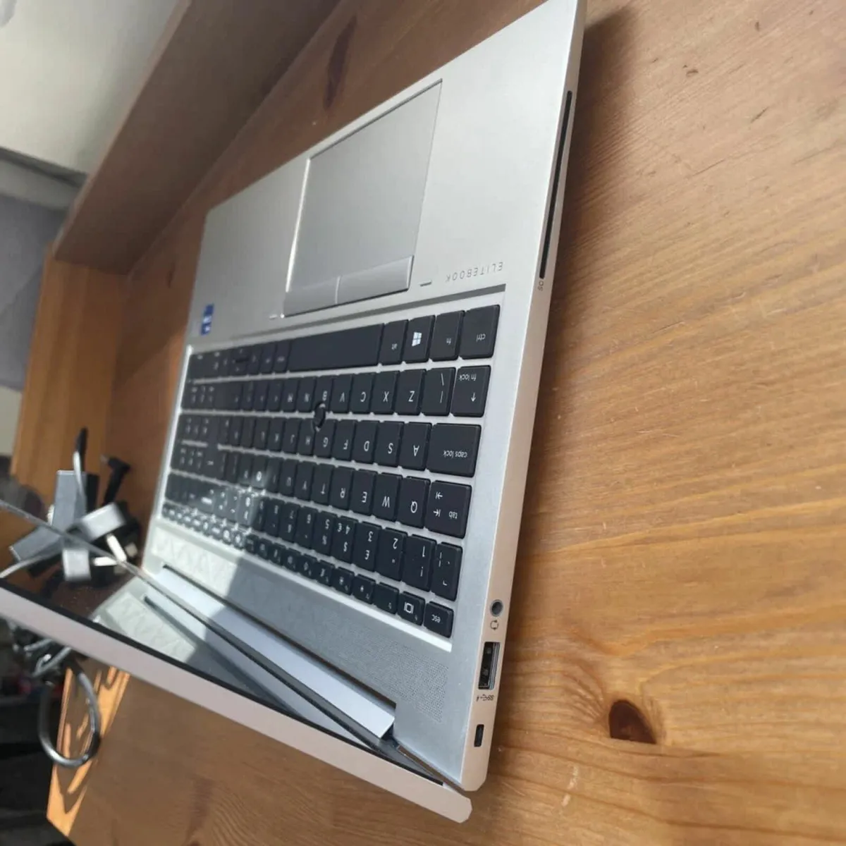 HP EliteBook 850 G8 - Image 3