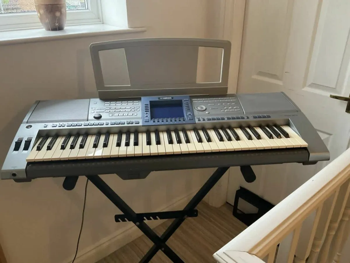 Yamaha PSR-1500 - Image 1