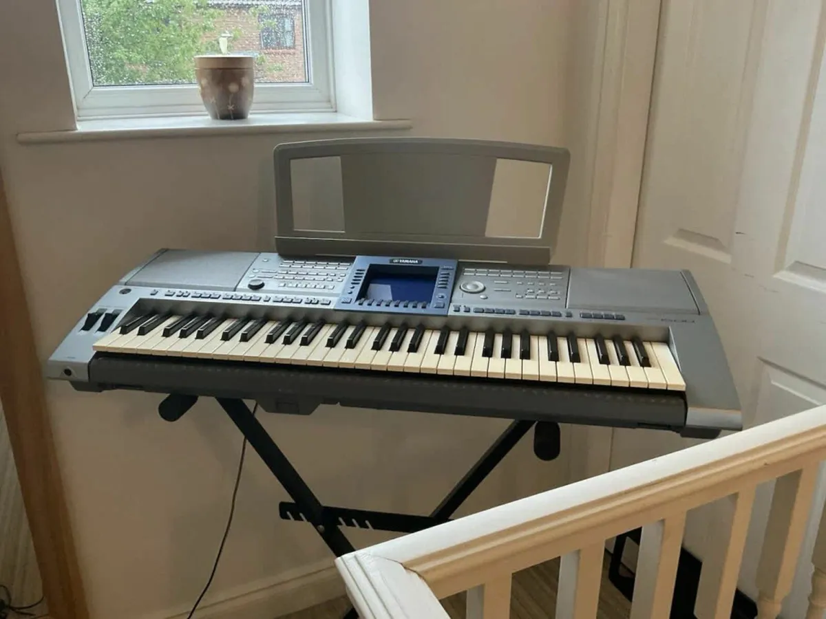 Yamaha PSR-1500 - Image 2