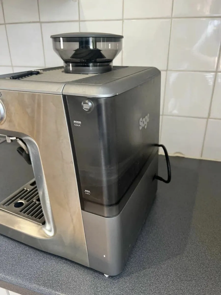 Sage Barista Express coffee machine - Image 2