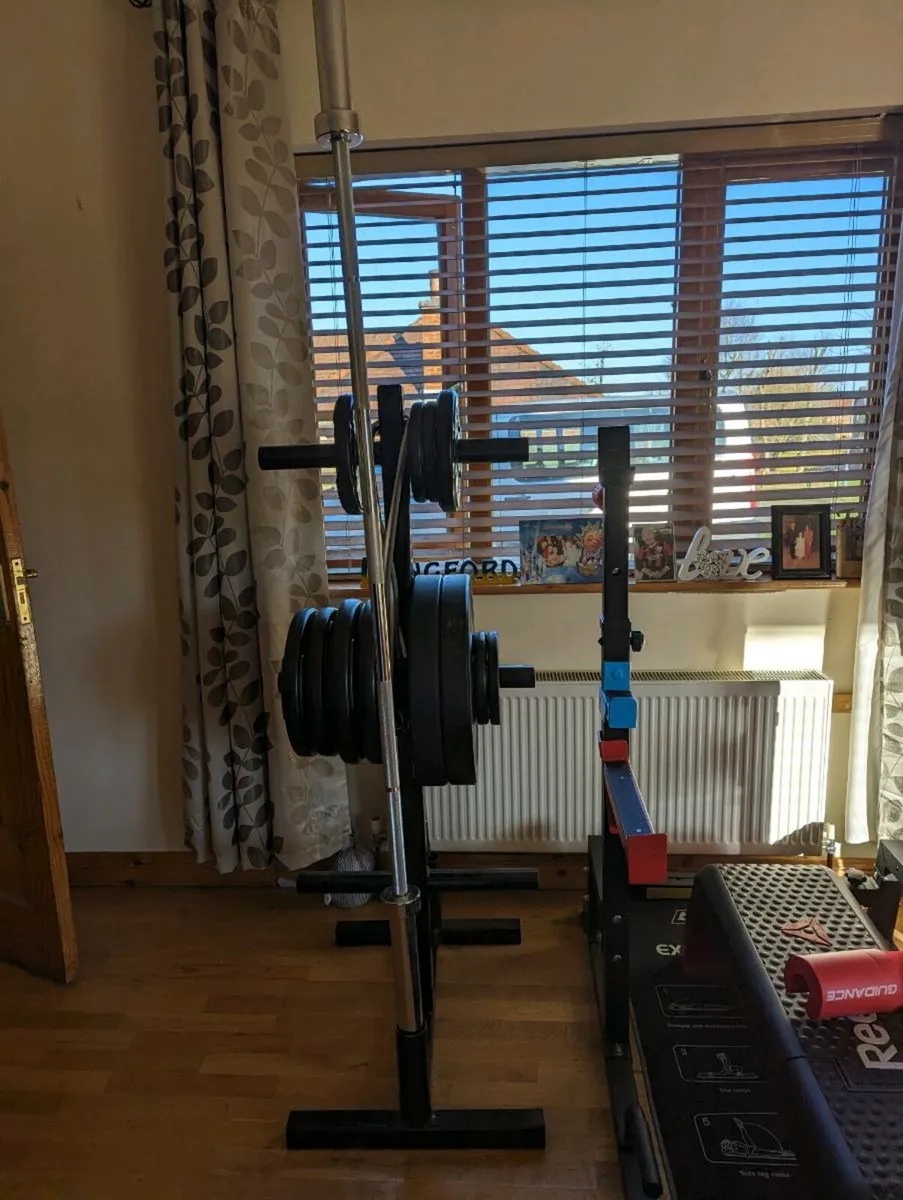 Barbell and weights for sale - Image 4