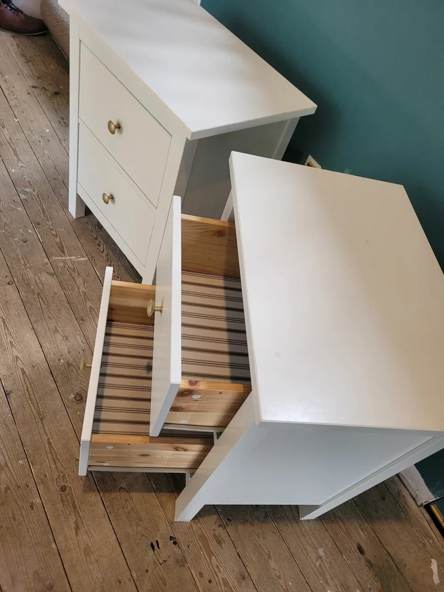 Bedside tables - Image 1
