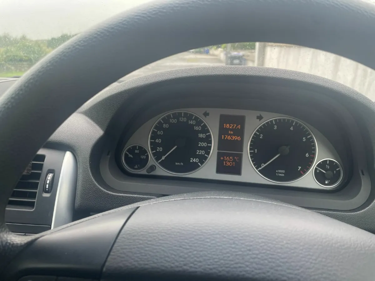 Mercedes-Benz B-Class Automatic - Low Mileage - Image 4