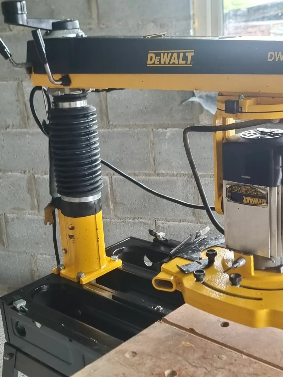 Radial arm saw - Image 1