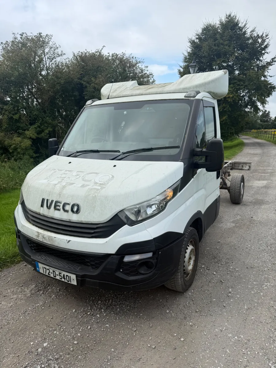 Iveco Daily 2017 Cab And Chassis - Image 1