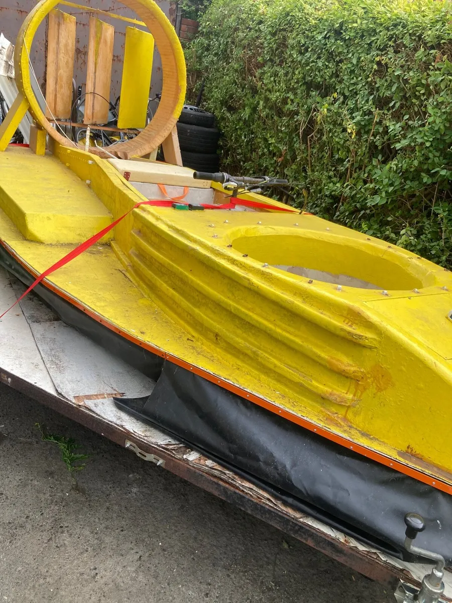 Hovercraft model uh 13 - Image 3