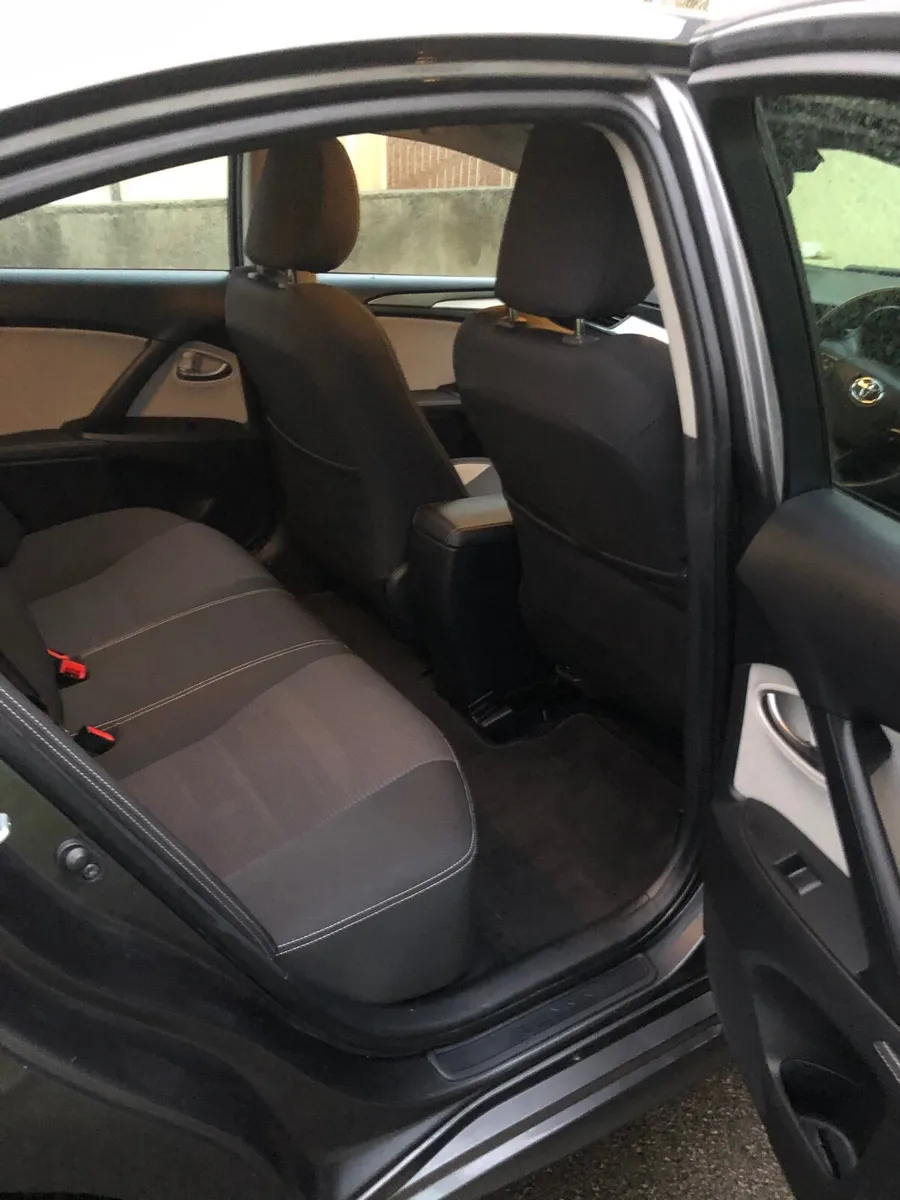 Toyota Avensis 2018 - Image 4