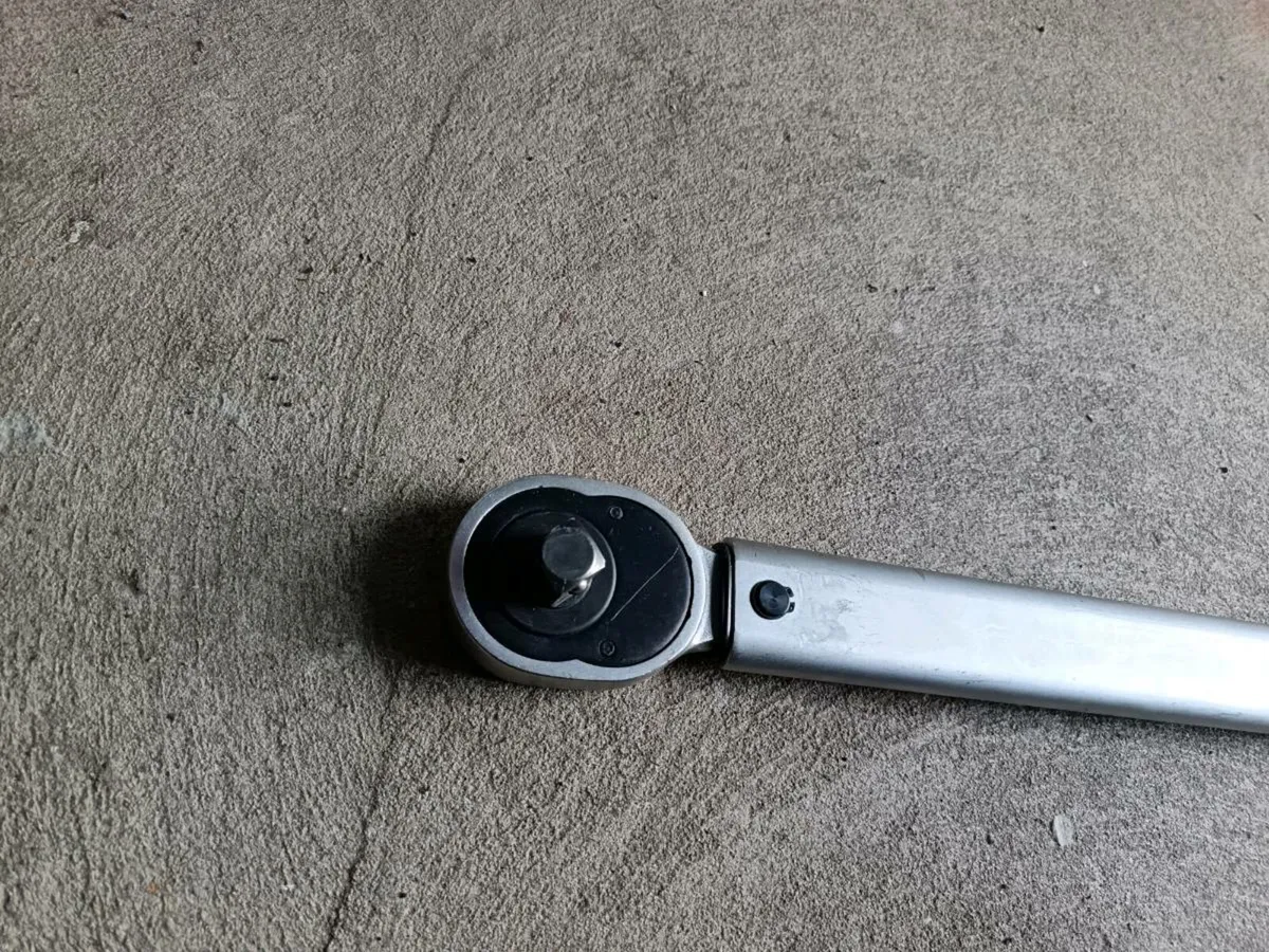 Torque wrench 3/4 drive 140-700NM - Image 3