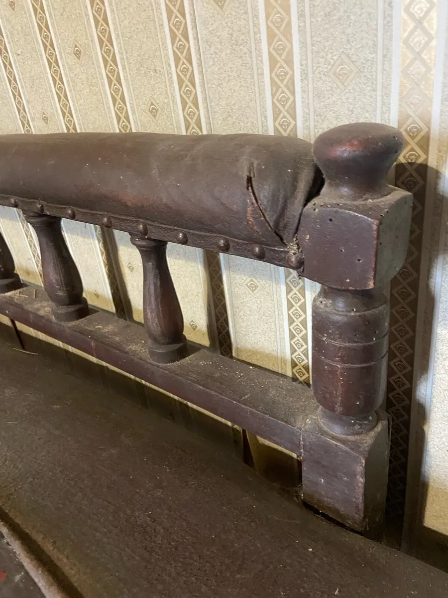 Antique Chaise lounge - Image 2