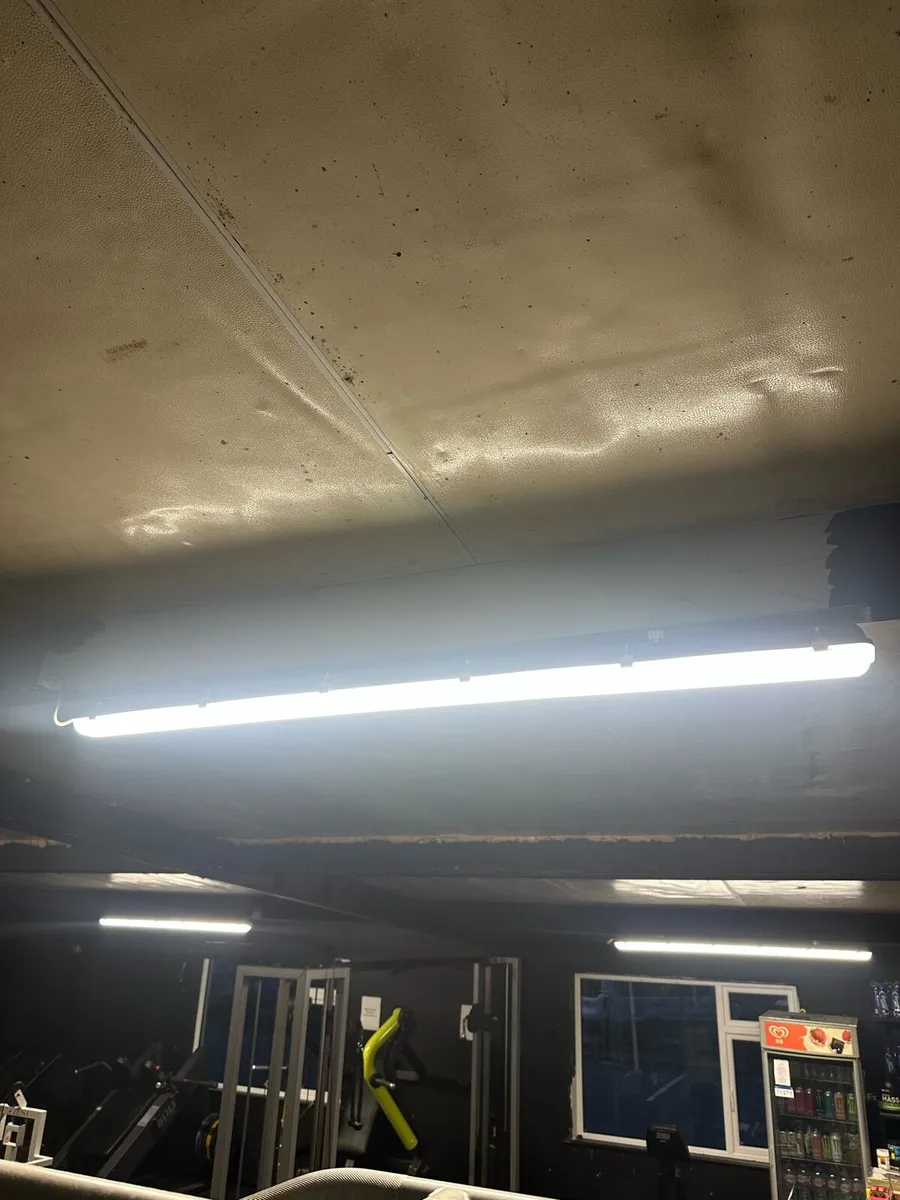 5ft LED lights - Image 1