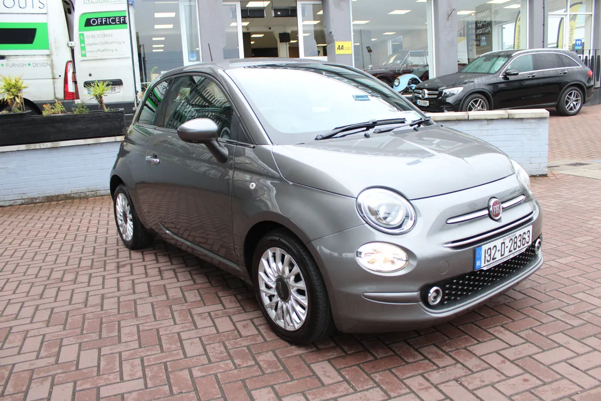 Fiat 500 1.2 LOUNGE 69BHP 3DR HATCHBACK 38,000KMS - Image 1