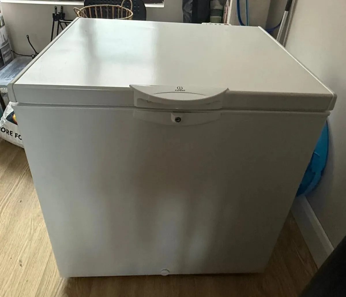 Indesit Chest Freezer 202L - Image 1