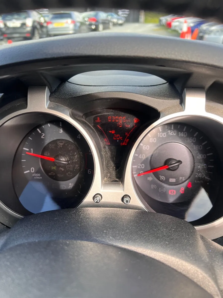 Nissan Juke 2014 - Image 2