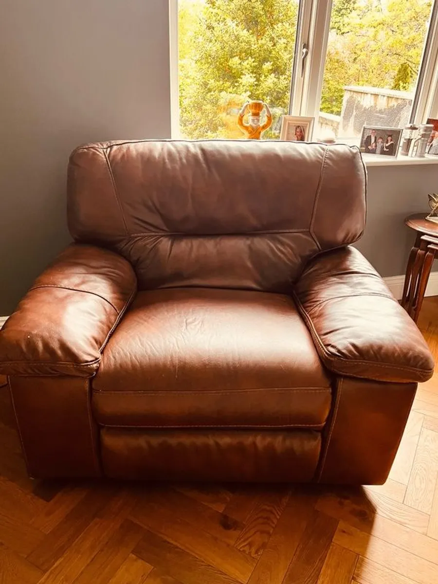 Electric Leather Reclining Chair - Image 3