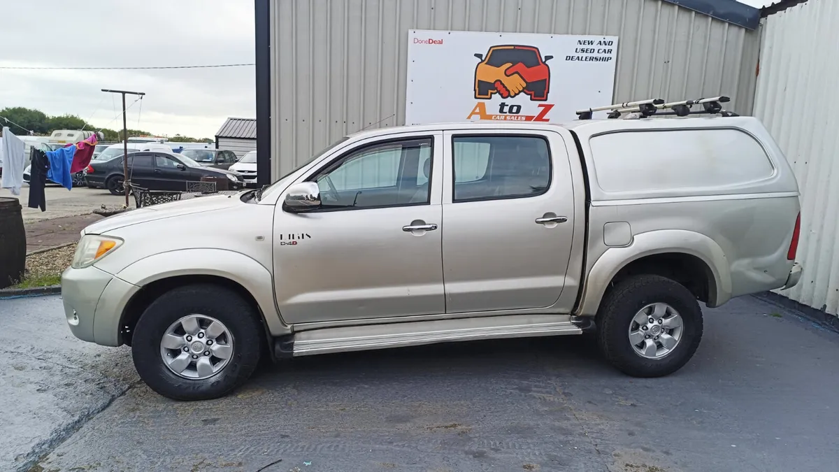 Toyota Hilux 2006 - Image 1