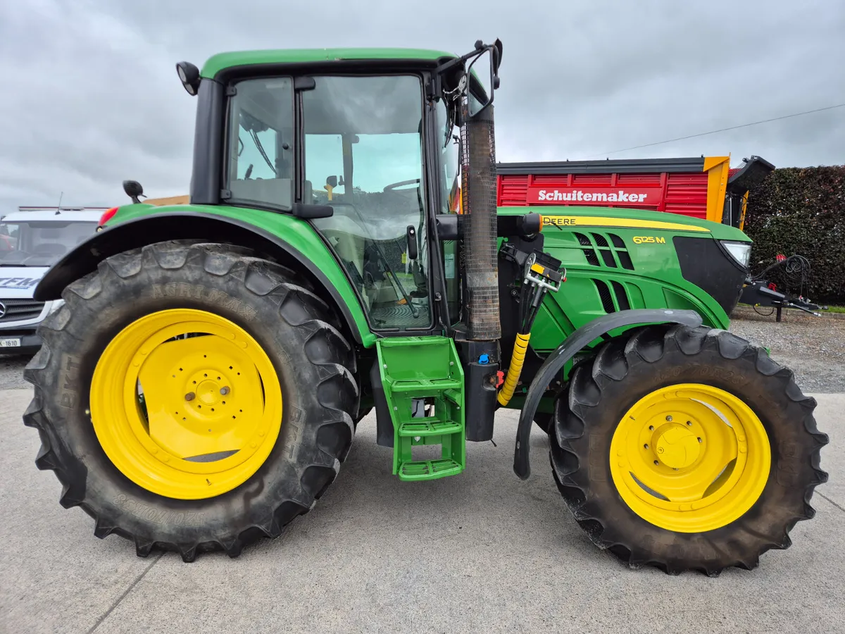 John Deere 6125M 2016 - Image 3