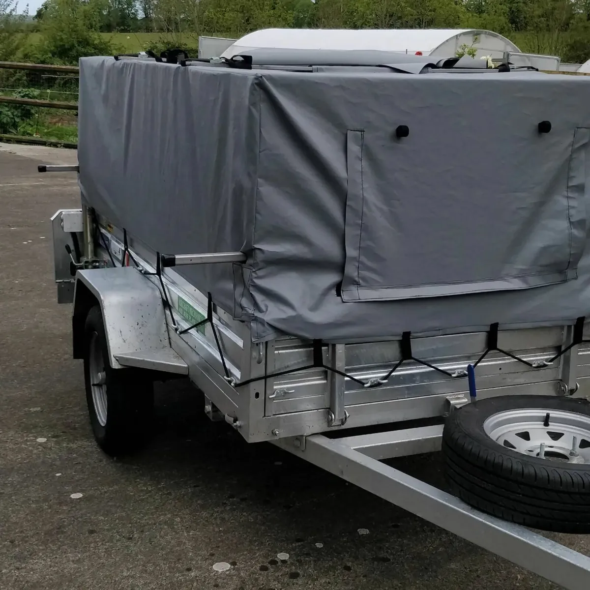Trailer cover - Image 2