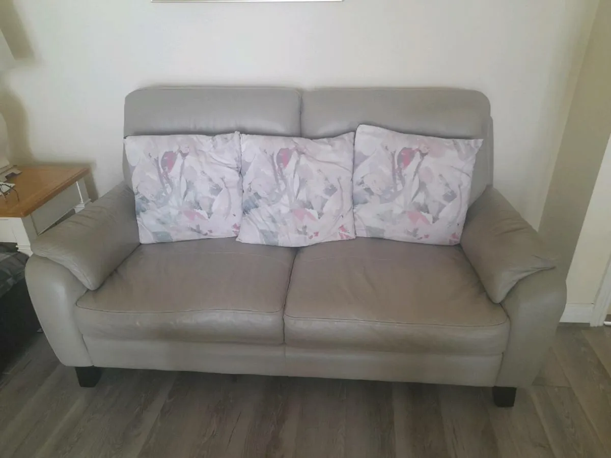 Grey leather sofa - Image 2
