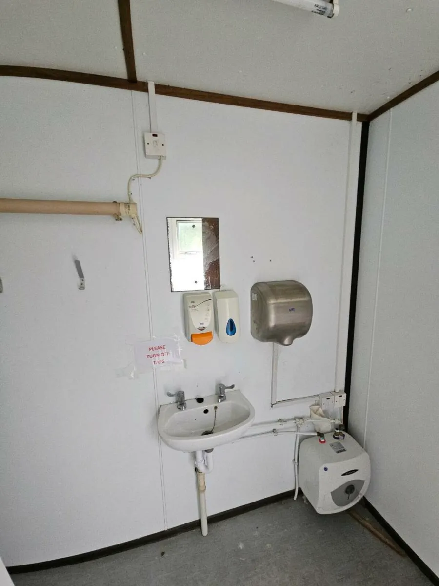 Welfare unit toilets men women's - Image 4