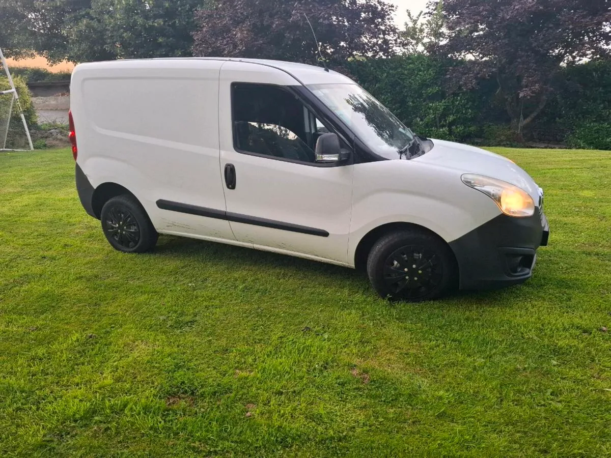 Opel combo van - Image 1